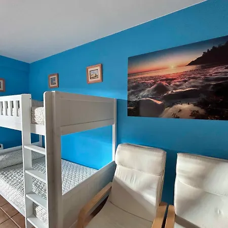 Portosin Con Piscina Al Lado De La Playa